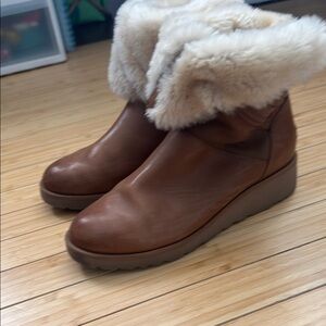 UGG Brown and Cream Winter Boots with Fur Lining